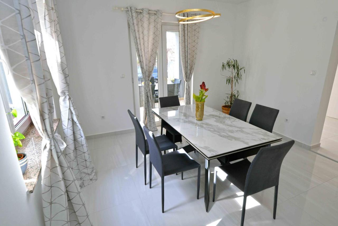 Vila Ena Murter Exteriér fotografie